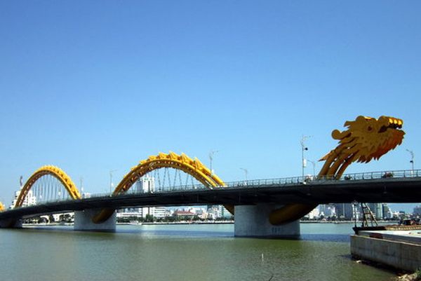 ponte-drago a Da Nang 2